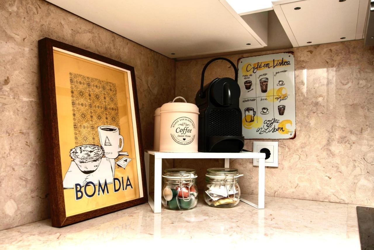 Apartamento Ponte 25 Abril Lisbona Esterno foto