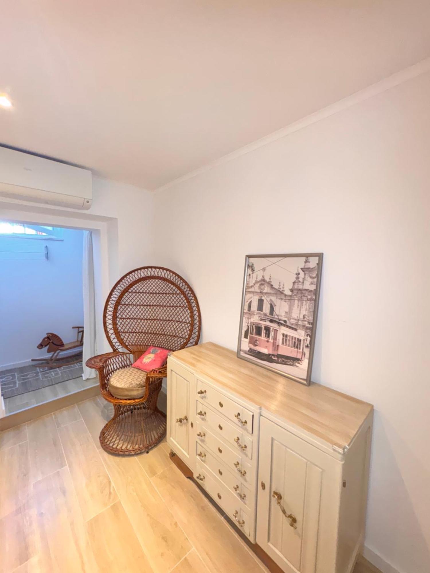 Apartamento Ponte 25 Abril Lisbona Esterno foto